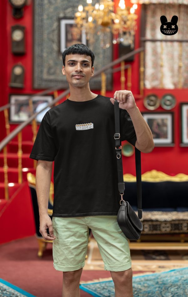 WANTED OVERSIZED UNISEX T-SHIRT