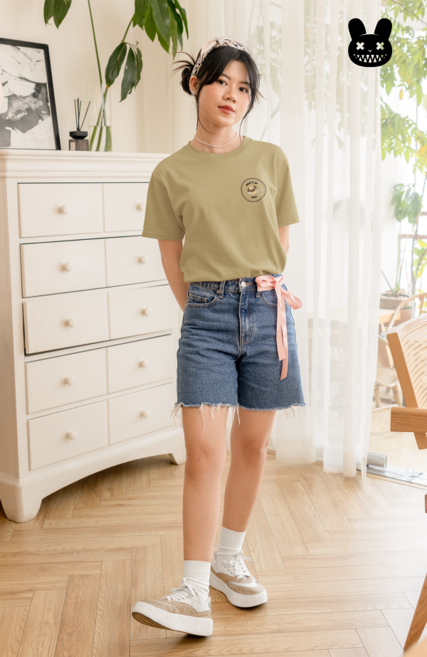 BROWN WHAT'S UP PUG OVERSIZED UNISEX TSHIRT